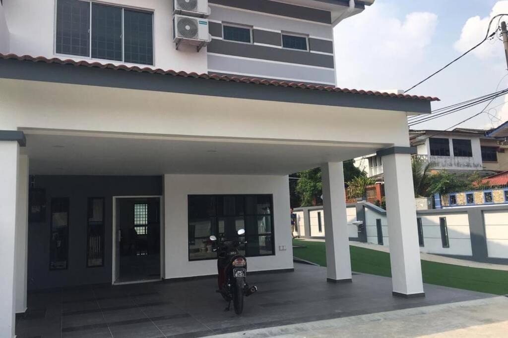 فيلا 22Pax :Taman Pelangi Party House Nearby Midvelly جوهر بهرو المظهر الخارجي الصورة