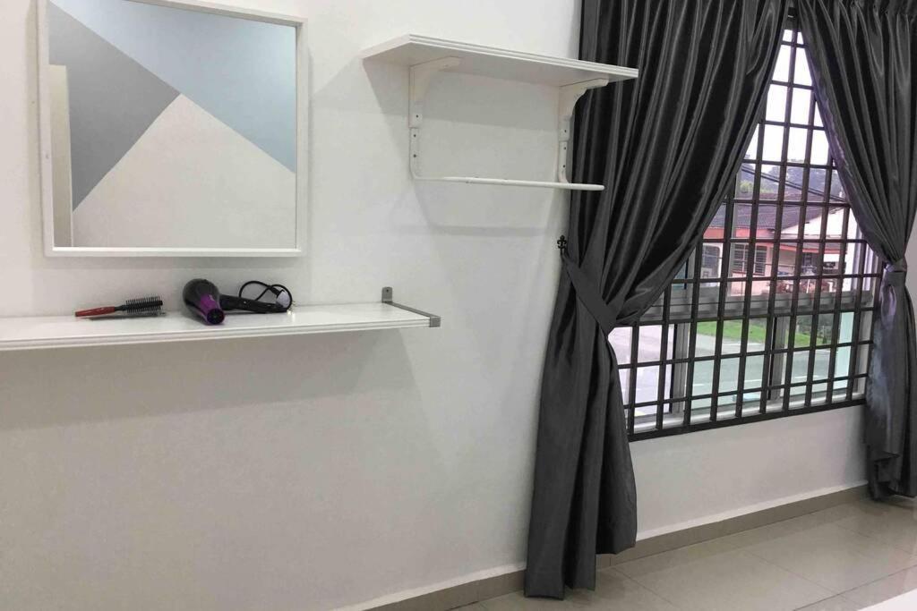فيلا 22Pax :Taman Pelangi Party House Nearby Midvelly جوهر بهرو المظهر الخارجي الصورة